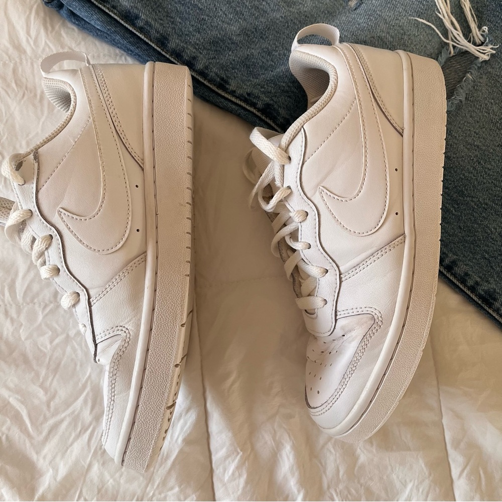 Nike Shoes White Low Top Size 6 - Picture 6 of 10